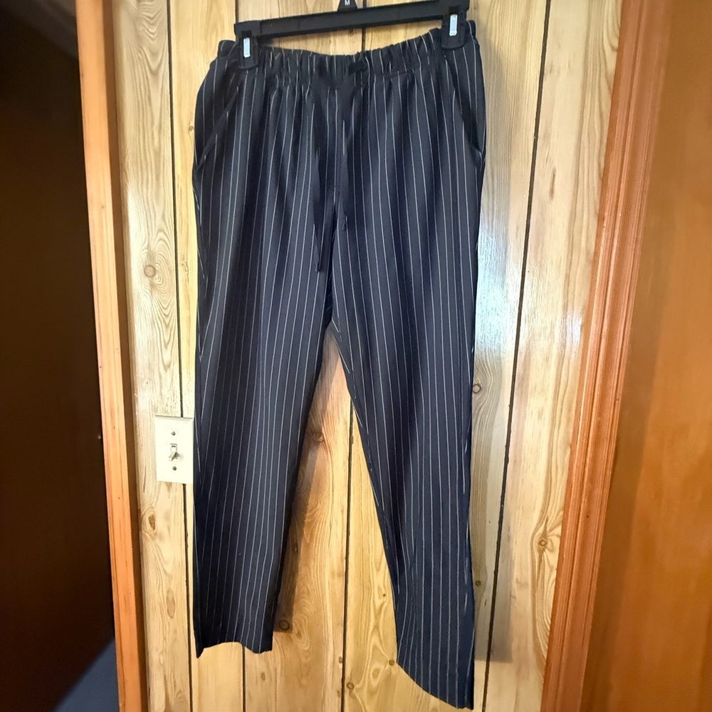 Lululemon Pinstripe Slim Trousers – Black/White – Size 8